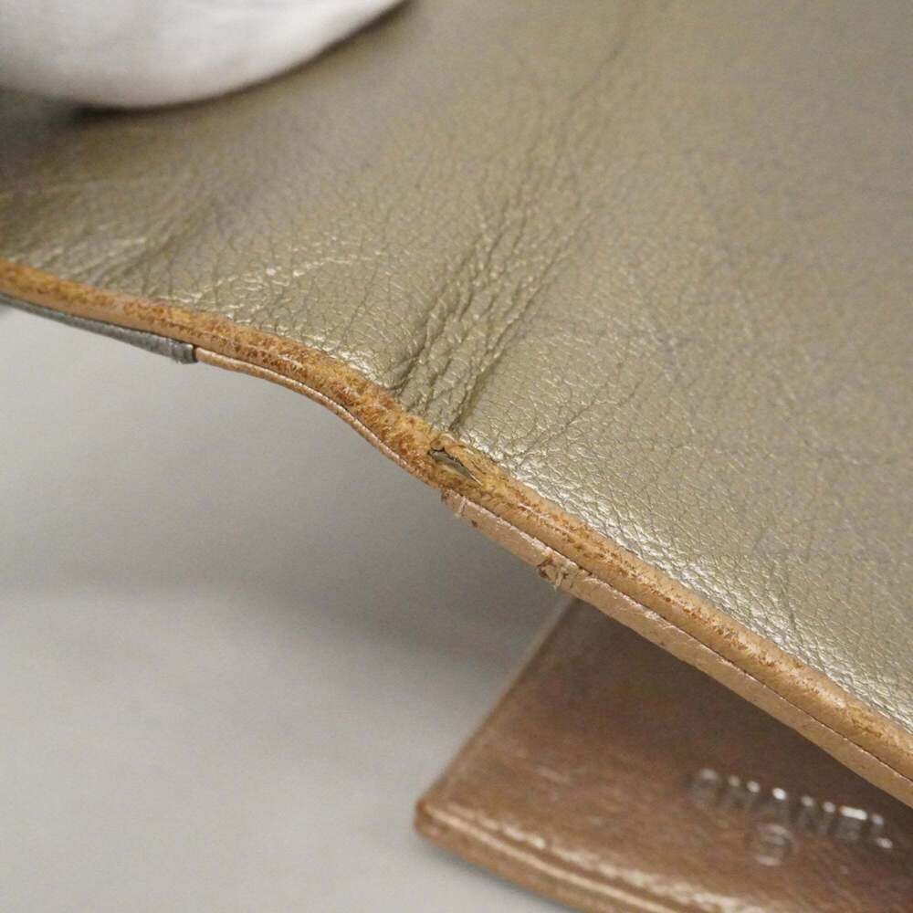 CHANEL Gray Leather Wallet - Picture 7 of 16